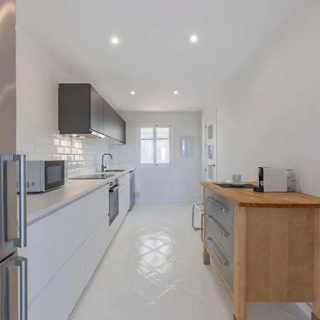 Spacious House With 3 Bedrooms And Private Pool Marbella