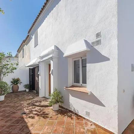 Holiday home Spacious House With 3 Bedrooms And Private Pool Marbella