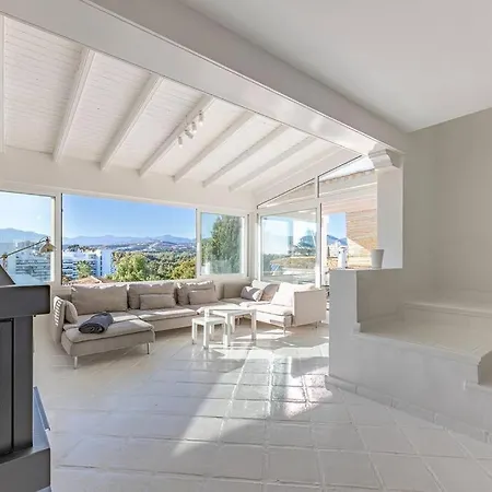 Dom wakacyjny Spacious House With 3 Bedrooms And Private Pool Marbella