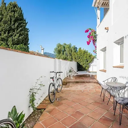 Dom wakacyjny Spacious House With 3 Bedrooms And Private Pool *