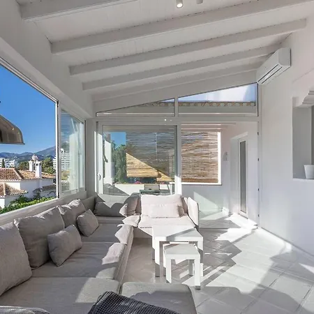 Dom wakacyjny Spacious House With 3 Bedrooms And Private Pool Marbella