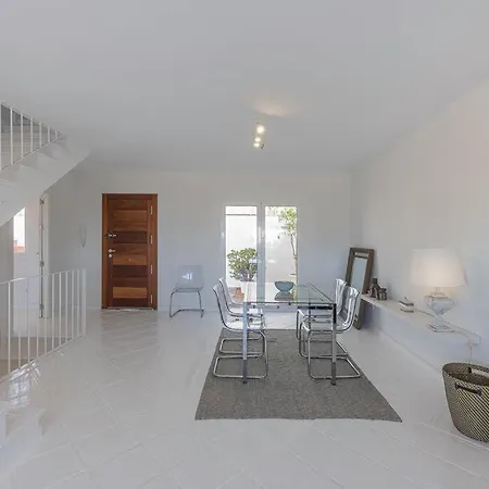 Spacious House With 3 Bedrooms And Private Pool Holiday home